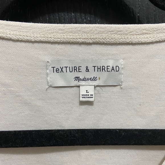 🌻 ‼️LAST CHANCE‼️White blouse with side tie - Picture 5 of 7